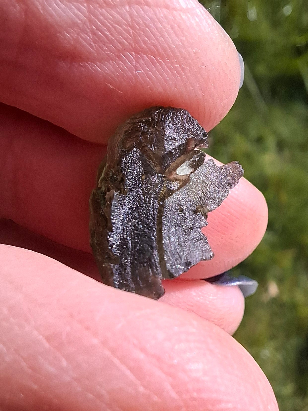Moldavite Piece, 1.94g, Tektite (Ref: 1390)