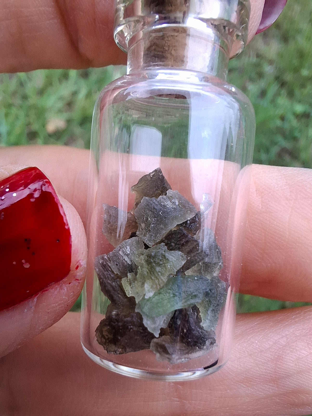 Moldavite Chips (2.00g) in 3ml Bottle, Tektite (Ref: B43)