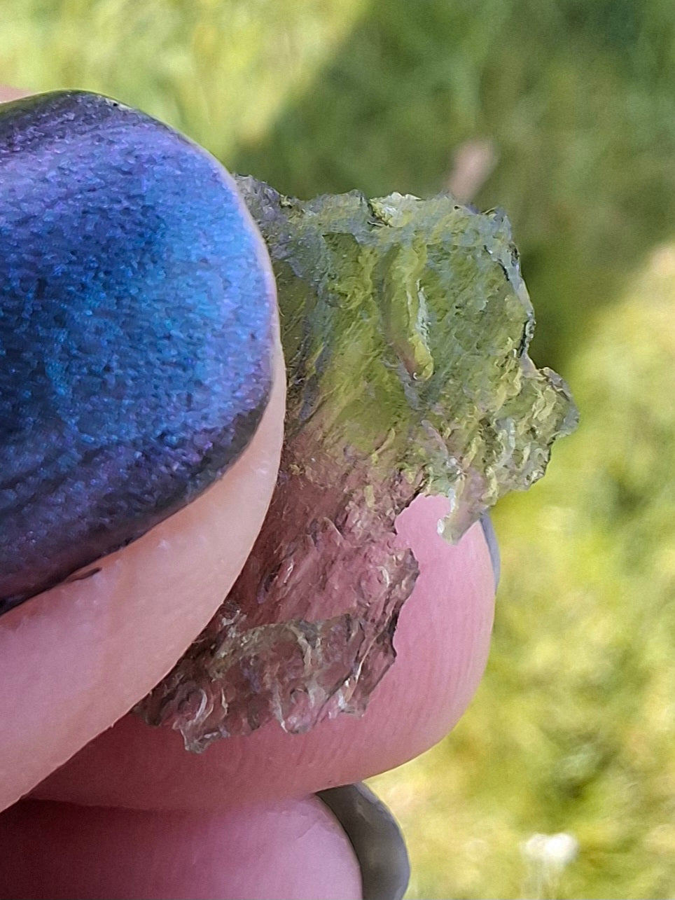 Moldavite Piece, 0.80g, Tektite (Ref: 1397)