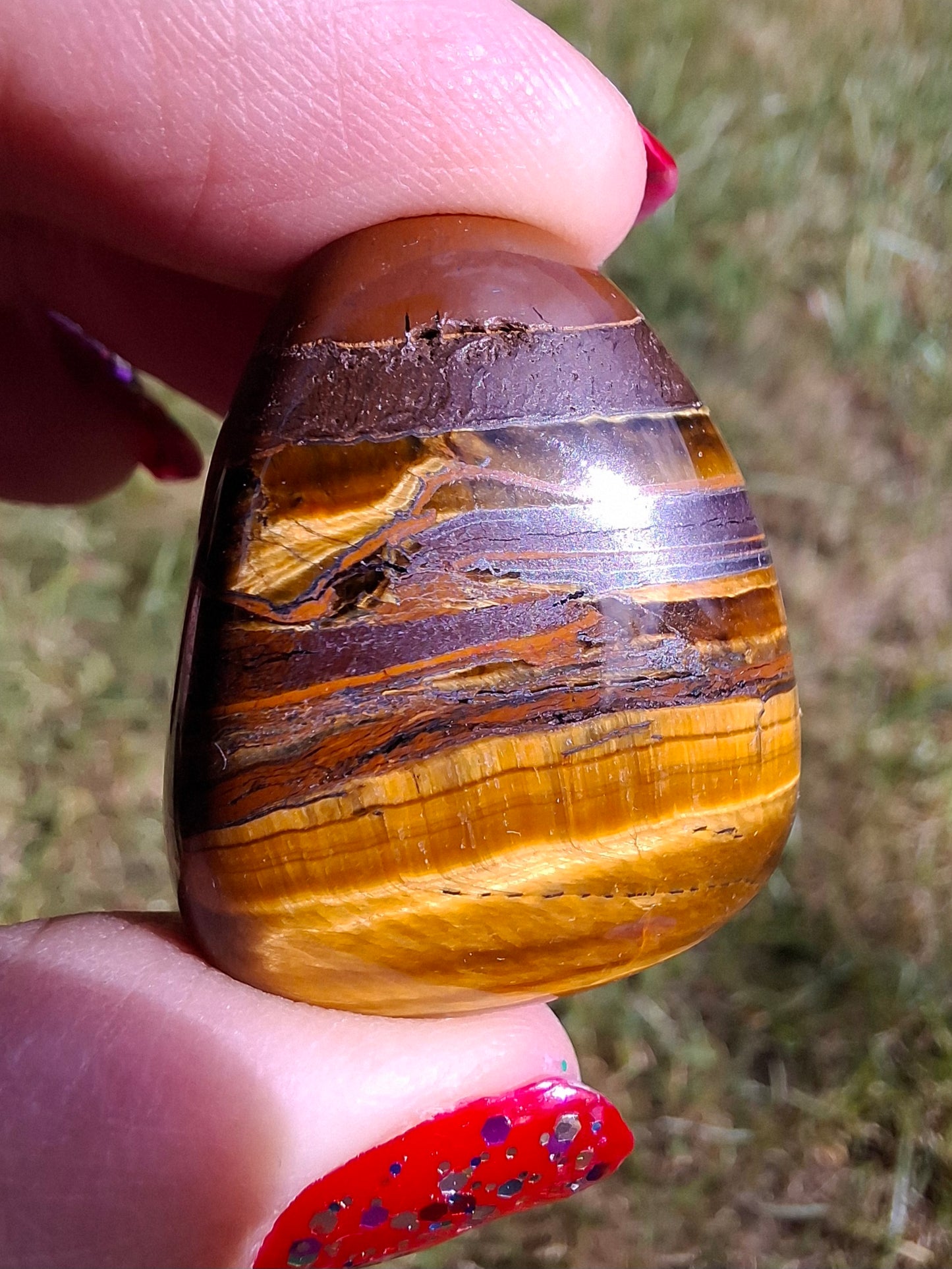 Tigers Eye, Tumble Stone, Crystal (Ref: T133)