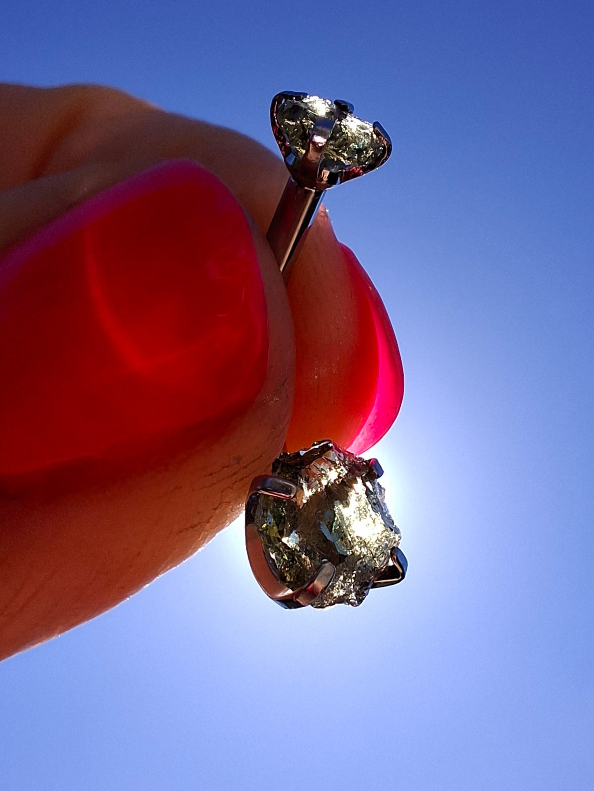 Moldavite (raw) BELLY BAR, 14G, Surgical Steel, Tektite (Ref: BB7)