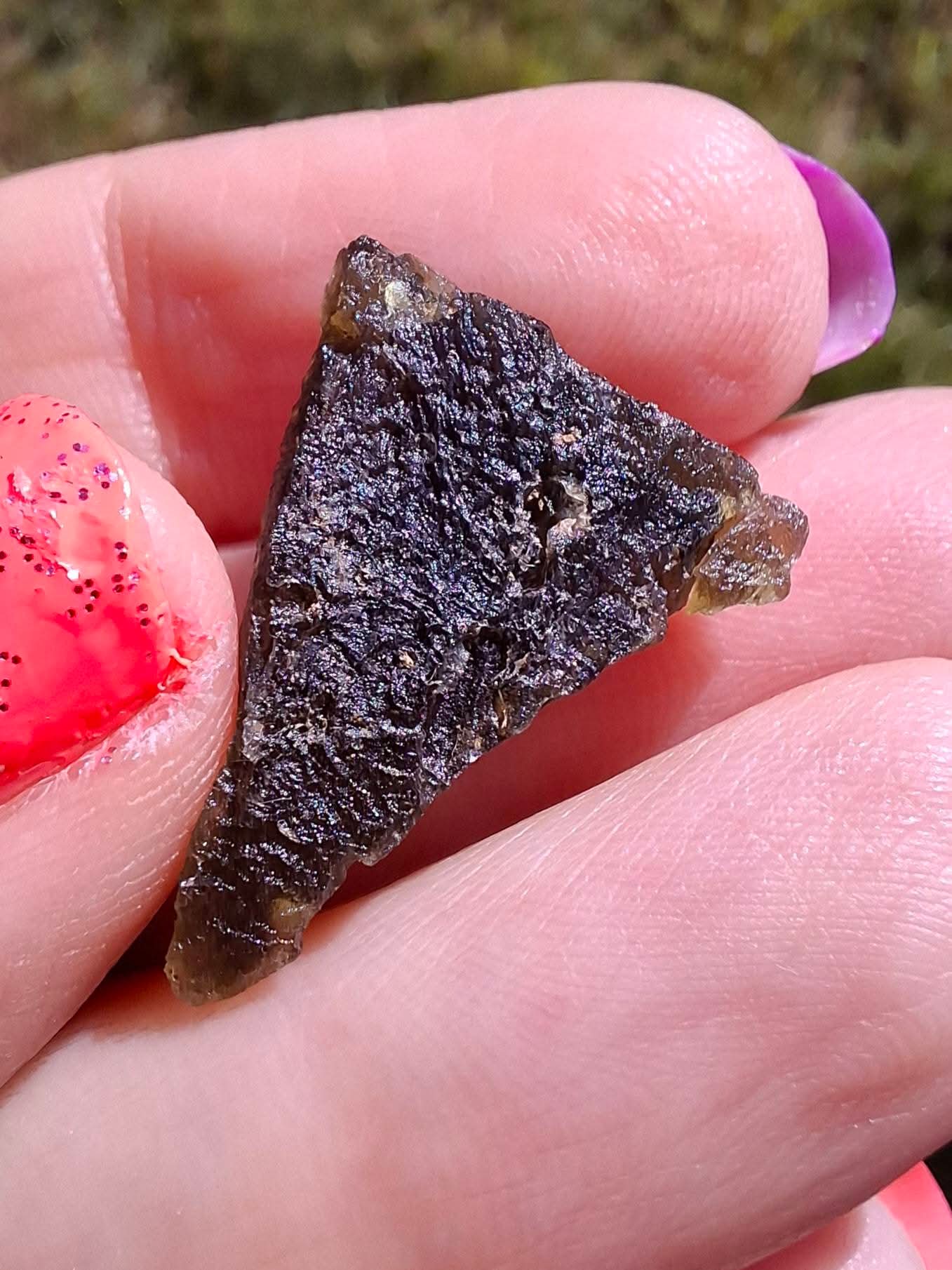 Moldavite Piece, 2.28g, Tektite (Ref: 1301)