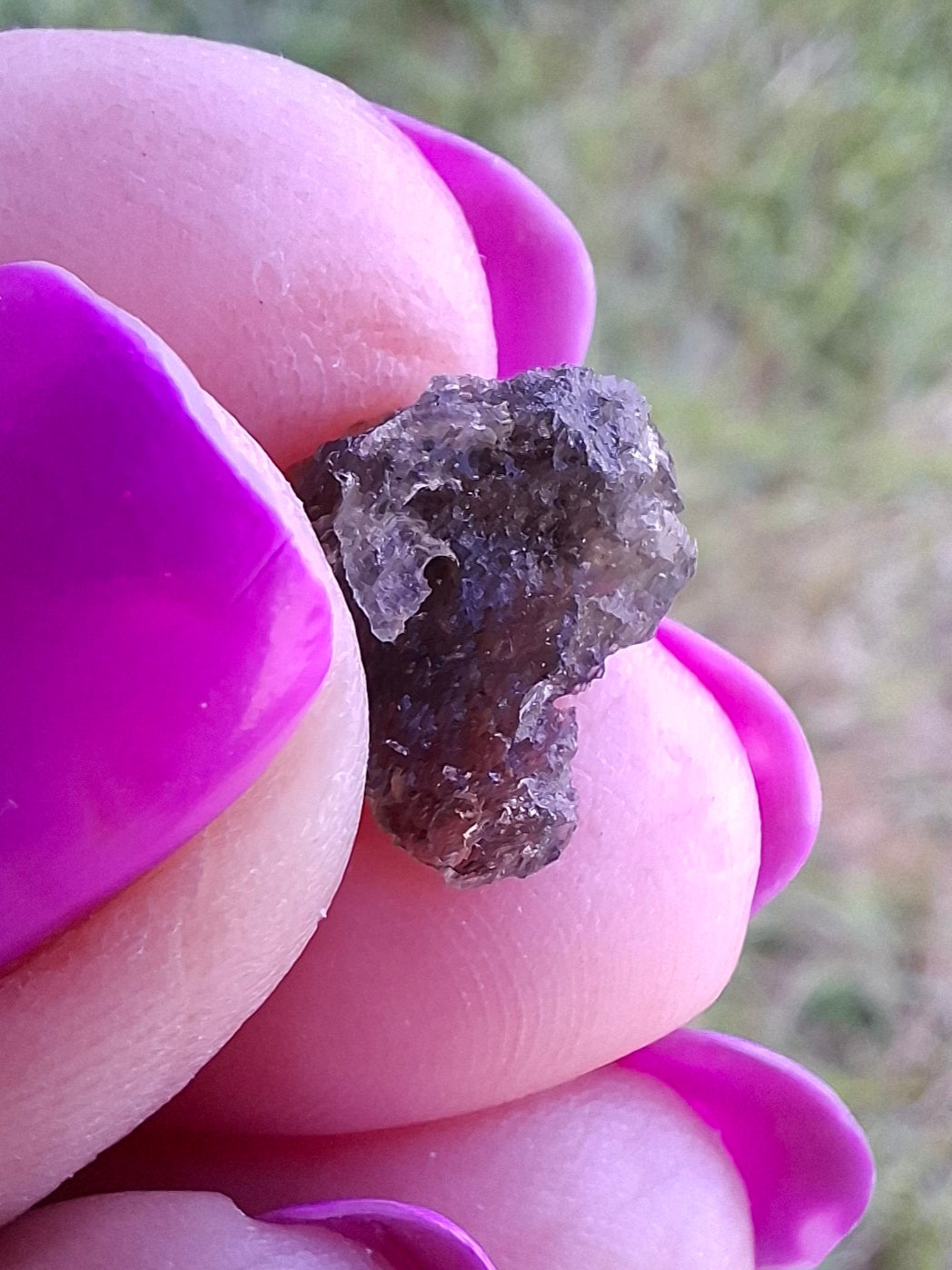 Moldavite Piece, 0.65g, Tektite (Ref: 1459)