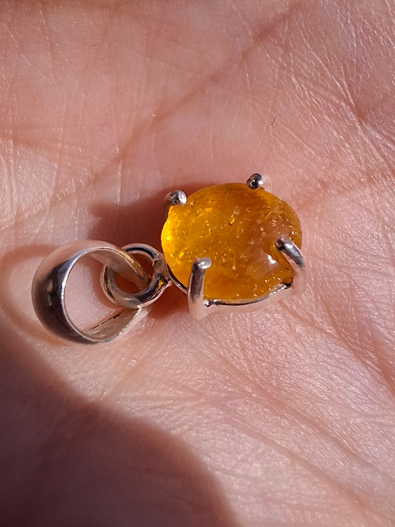 Baltic Amber Pendant, 925 Silver, Fossil (Ref: Ap15)