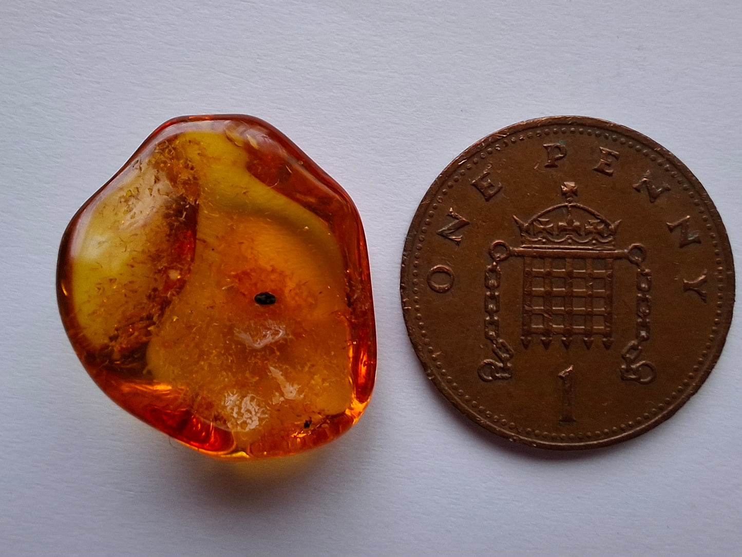 Baltic Amber, 1.12g, Fossil (Ref: A111)