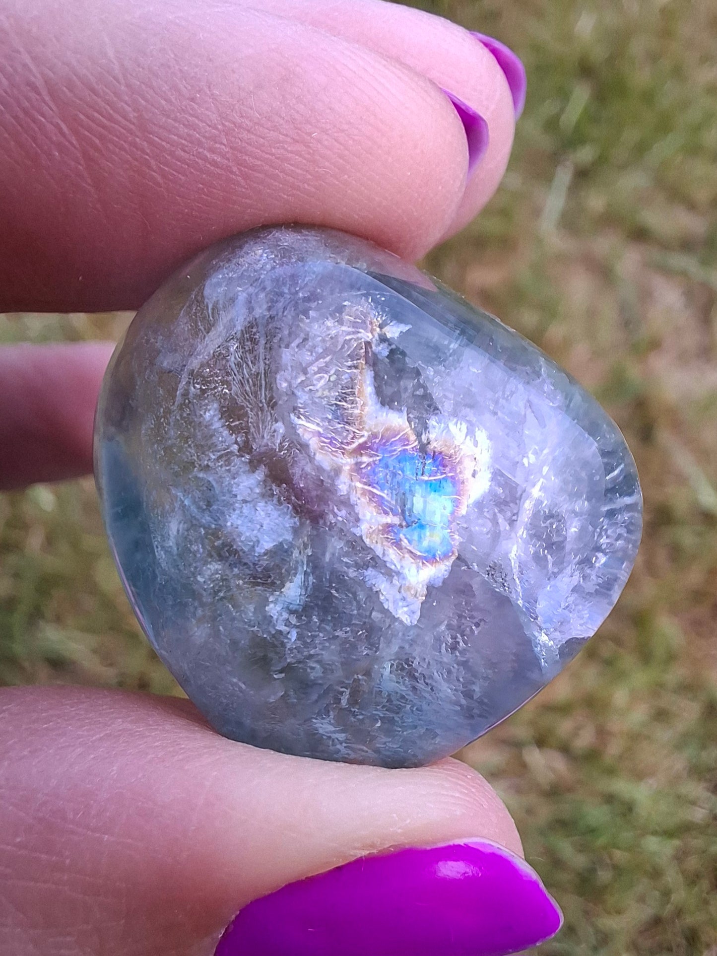 Fluorite, Tumble Stone, Crystal 🌈 (Ref: T49)