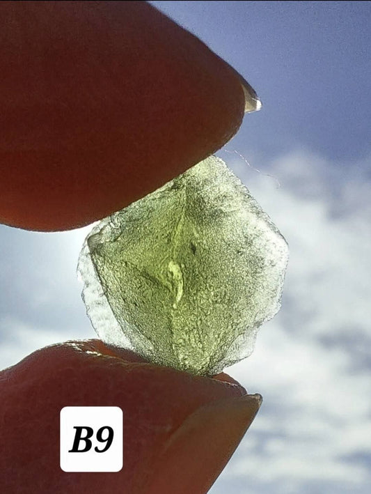 Moldavite Piece, 0.79g, Tektite (Ref: B9)