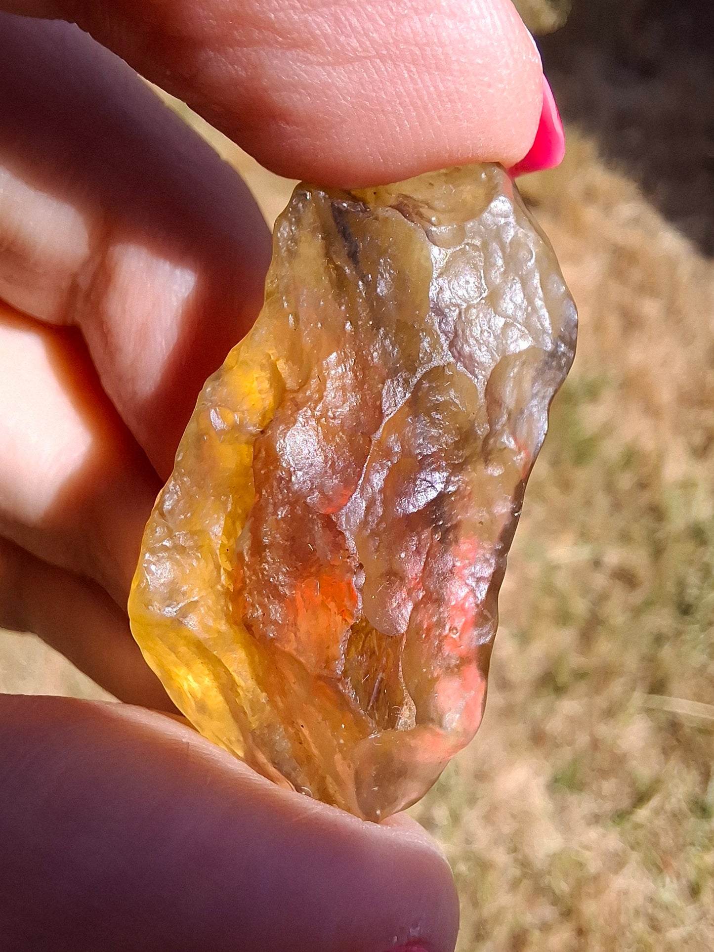 Libyan Desert Glass (darker) Piece, 8.76g, Tektite (Ref: L1367)