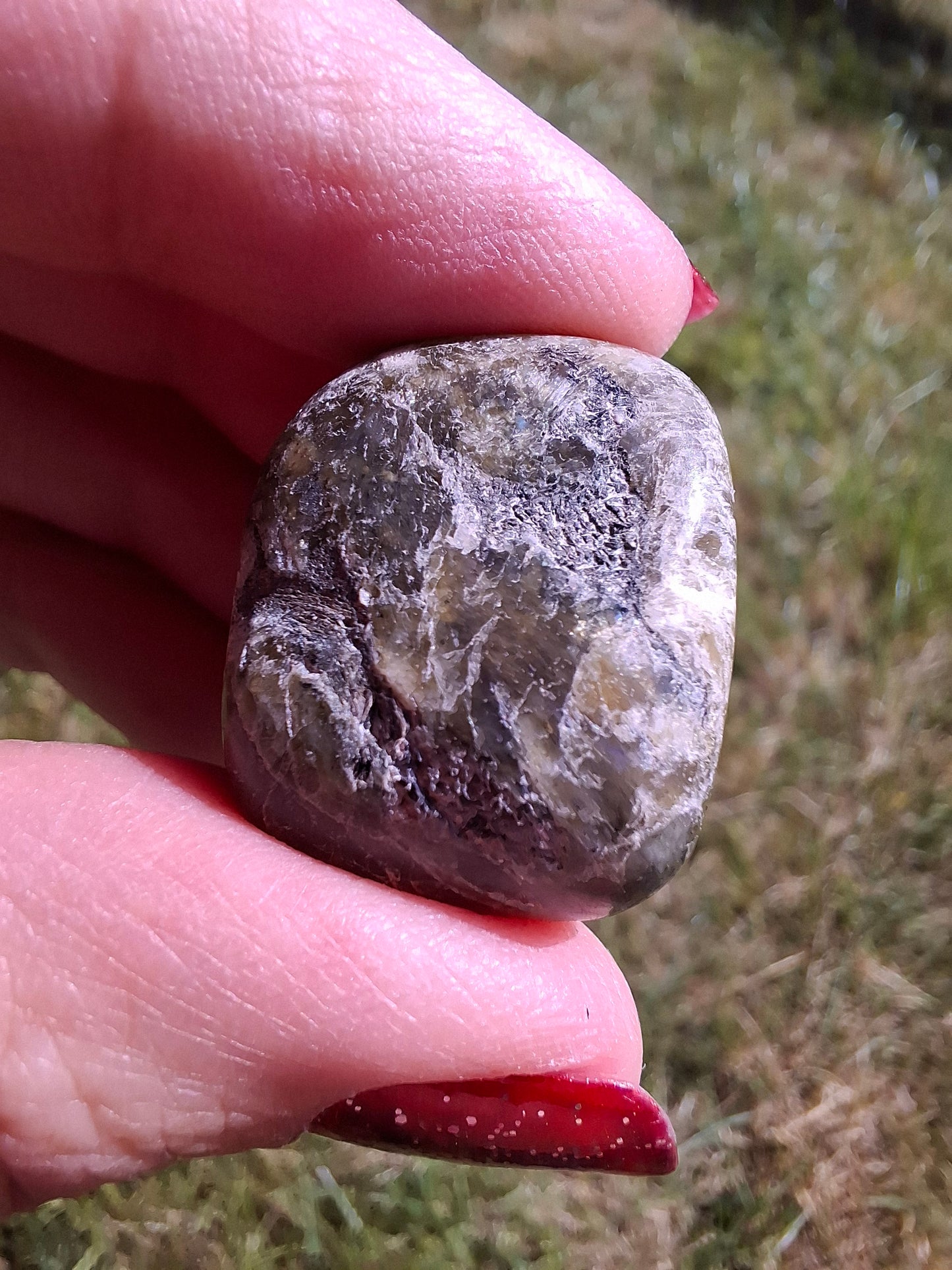 Labradorite, Tumble Stone, Crystal (Ref: T210)