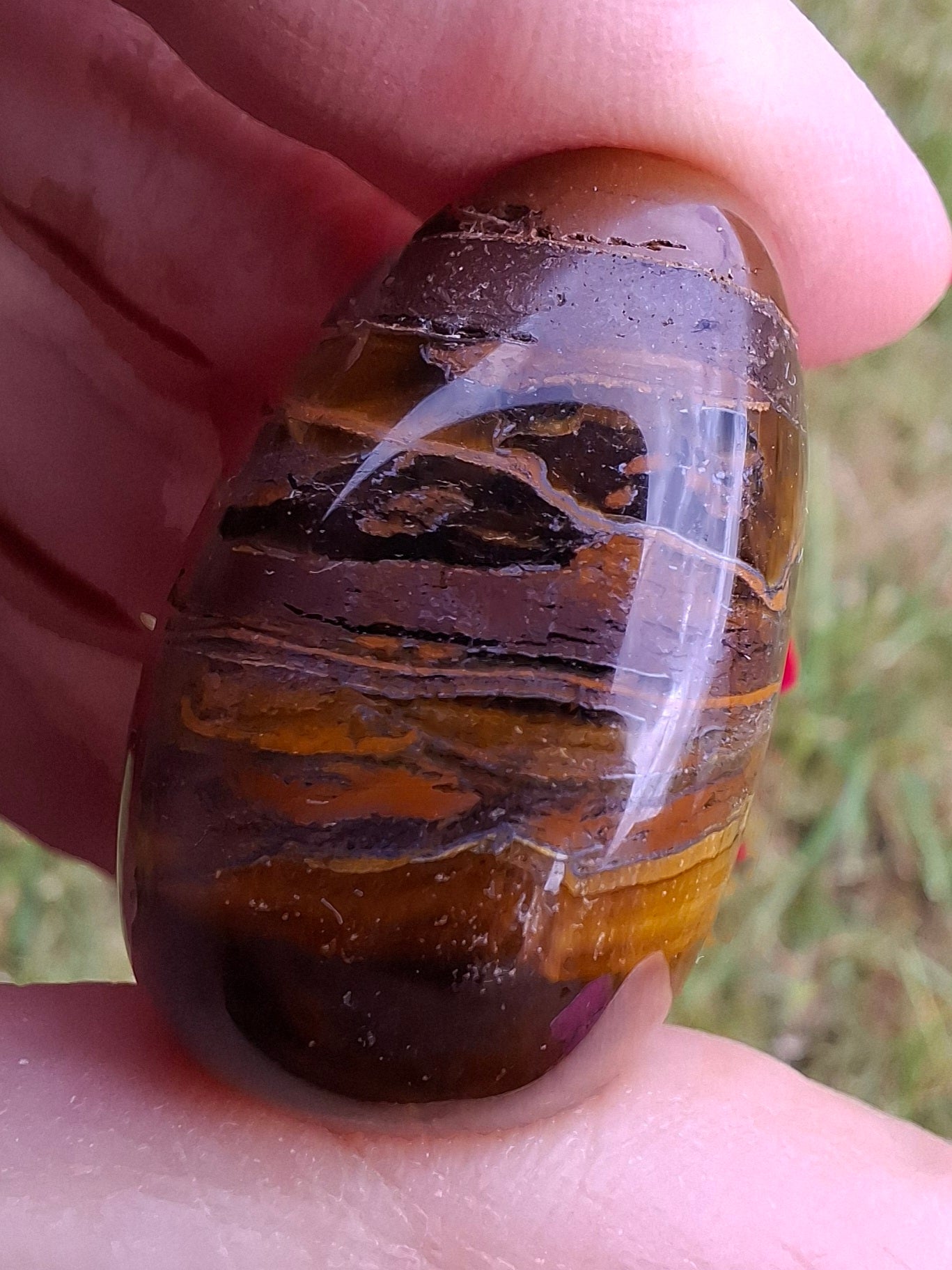 Tigers Eye, Tumble Stone, Crystal (Ref: T133)
