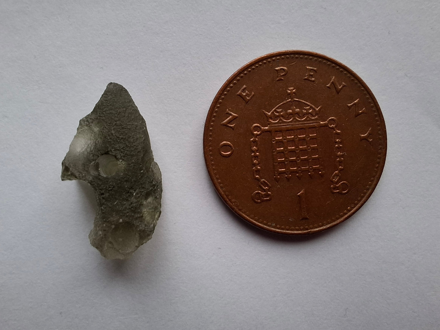 DRILLED, Moldavite Piece, 1.07g, Tektite (Ref: D17)
