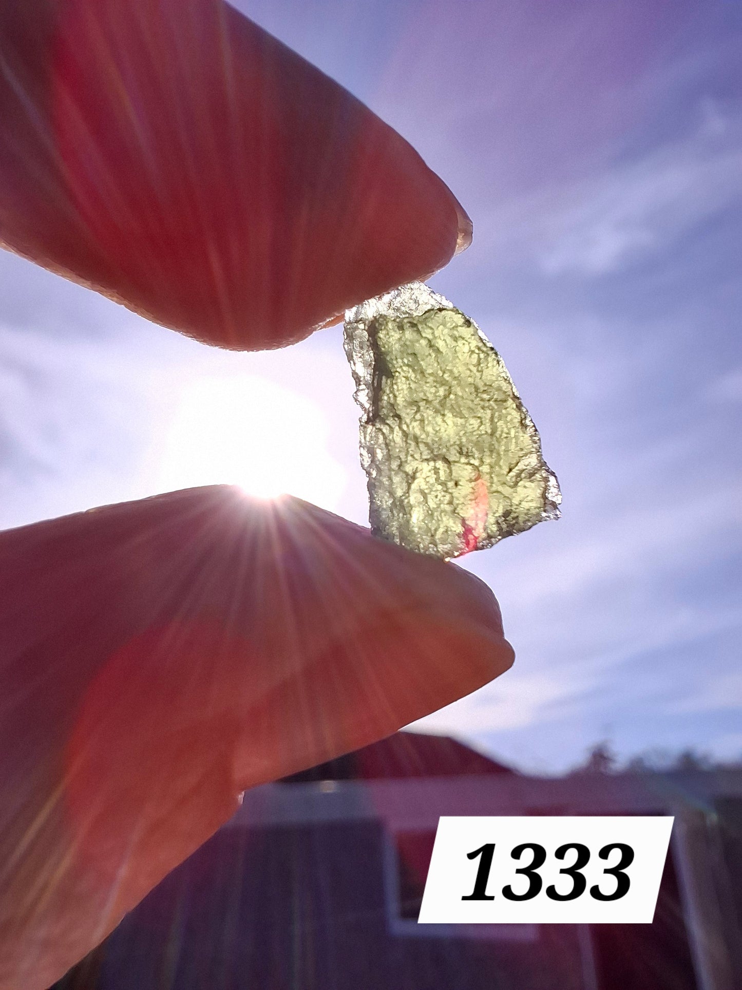 Moldavite Piece, 0.88g, Tektite (Ref: 1333)