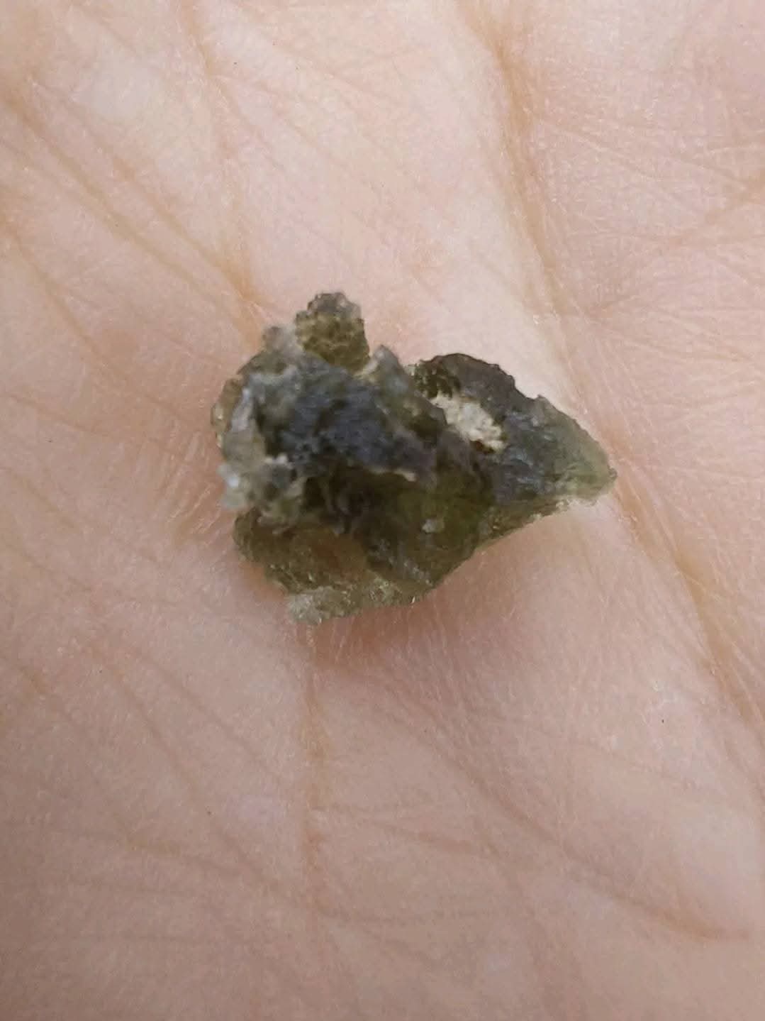 Moldavite Piece, 0.59g, Tektite (Ref: E168)