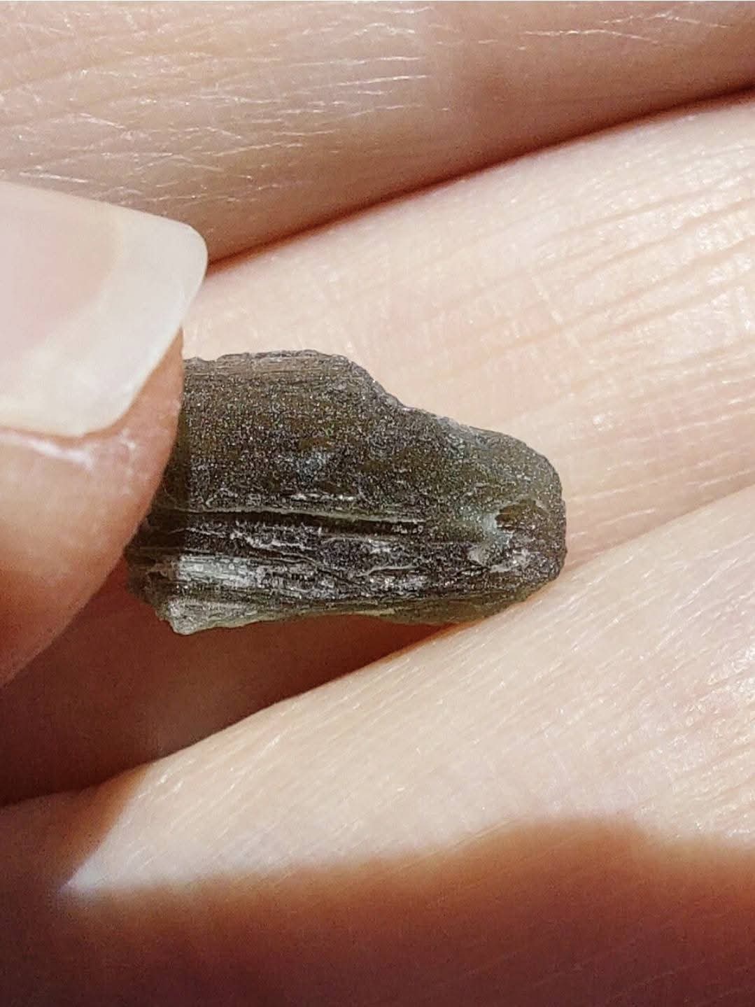 Moldavite Piece, 0.70g, Tektite (Ref: 774)