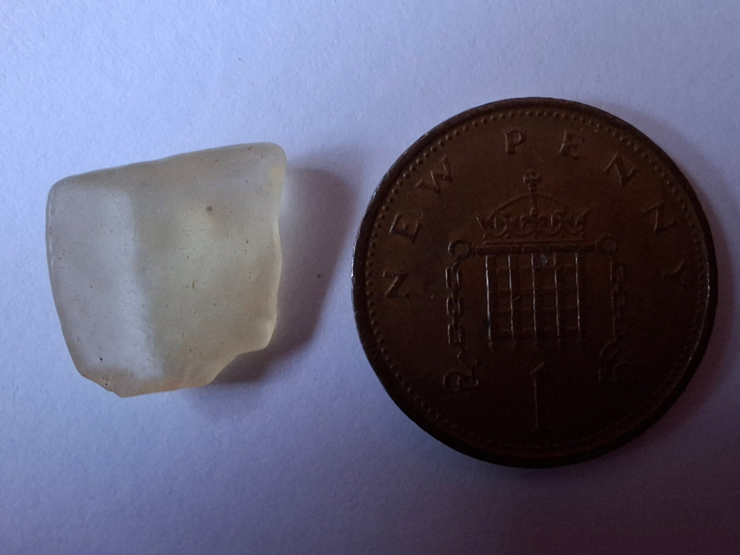 Libyan Desert Glass small Piece, 0.87g, Tektite (Ref: L1352)