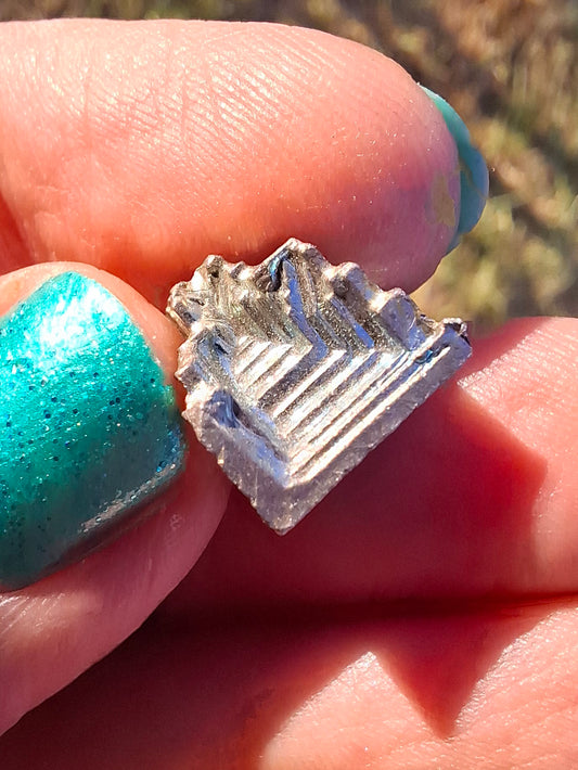 Small Bismuth, Crystal (Ref: BTH4)