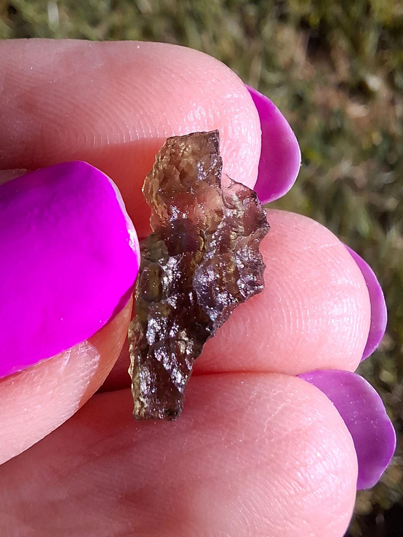 Moldavite Piece, 0.61g, Tektite (Ref: 1457)