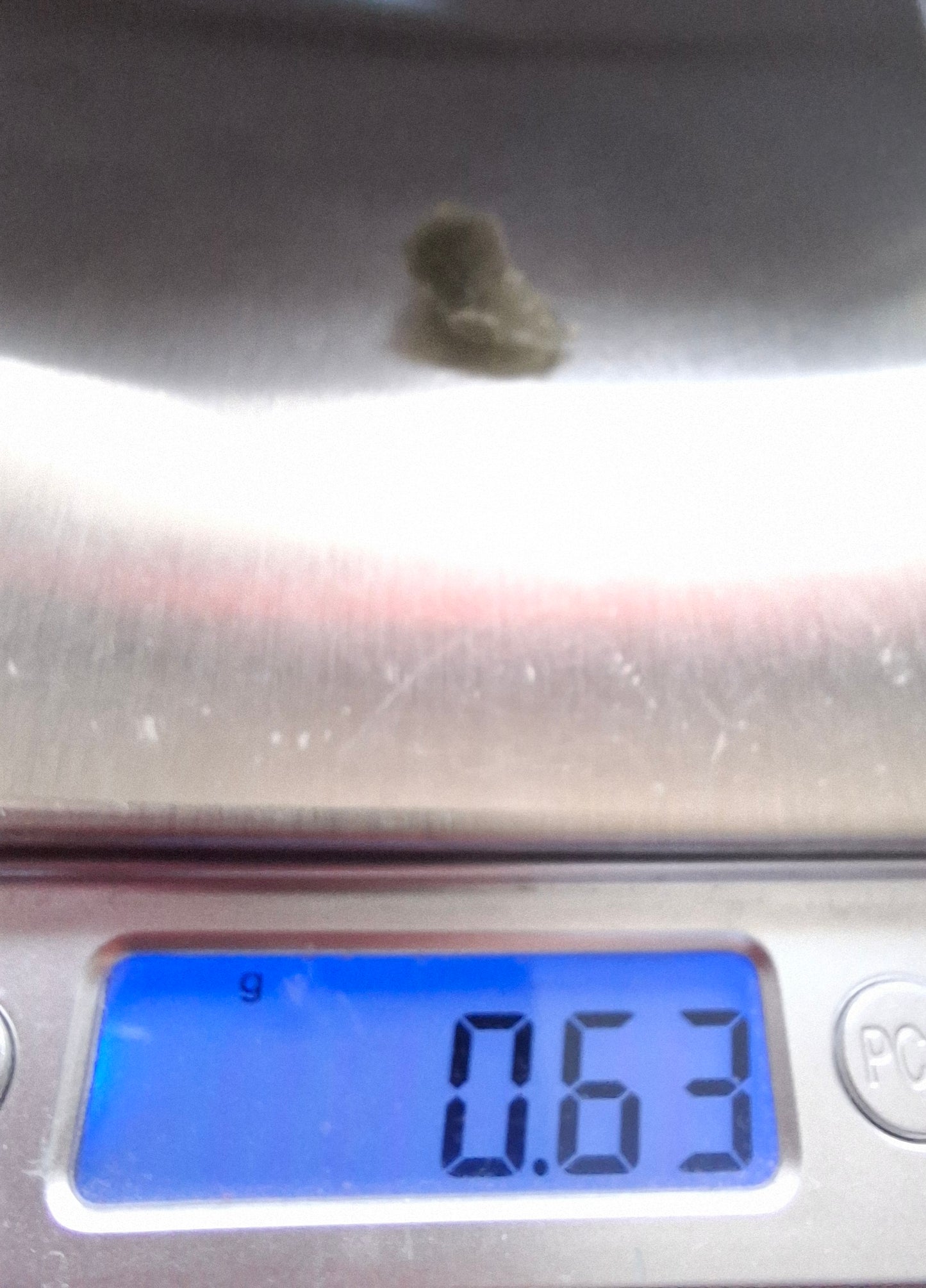 Moldavite Piece, 0.63g, Tektite (Ref: 1447)