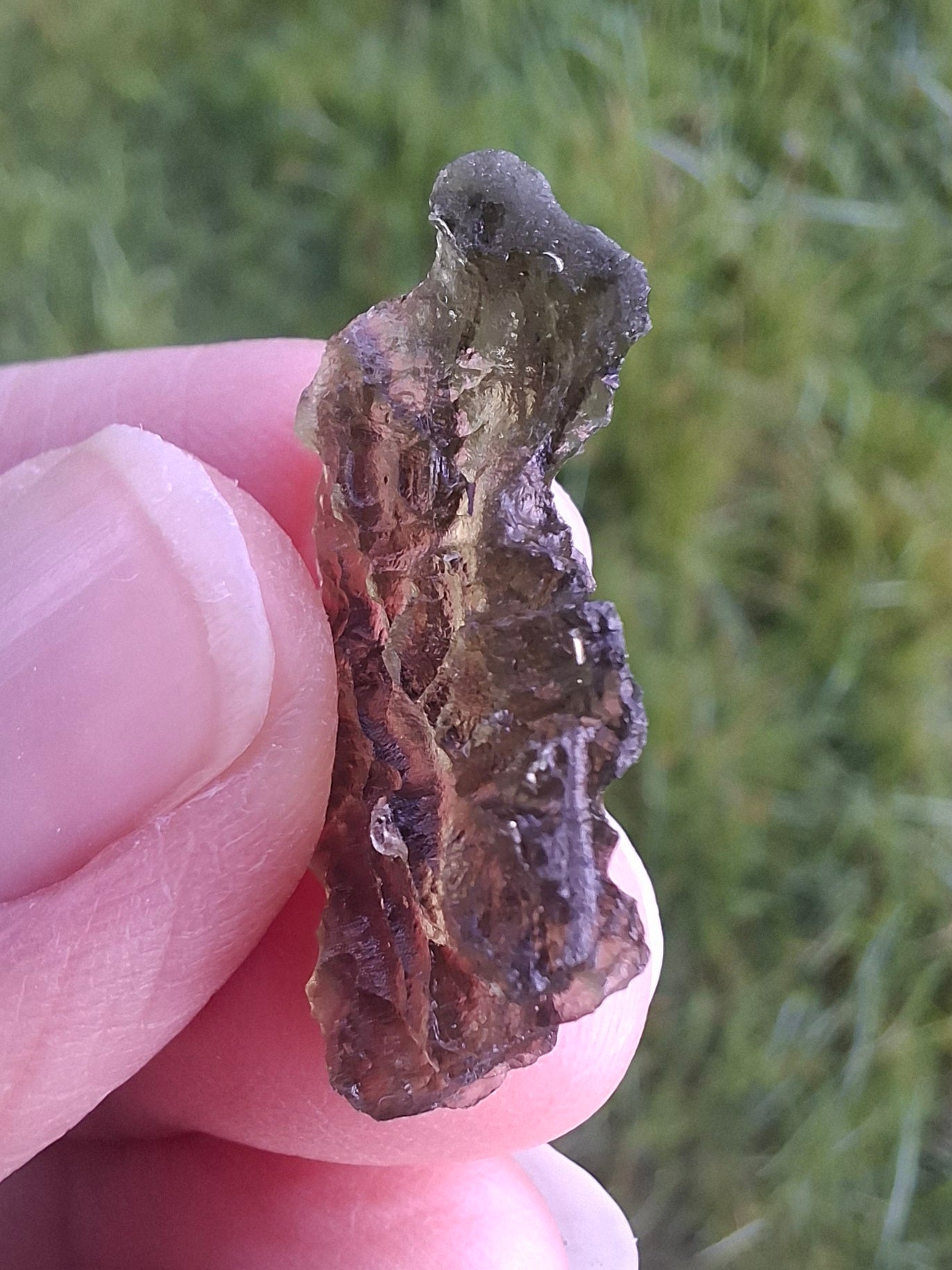 Moldavite Piece, JEZKOVNA BESEDNICE, 1.69g, Tektite (Ref: 1268)