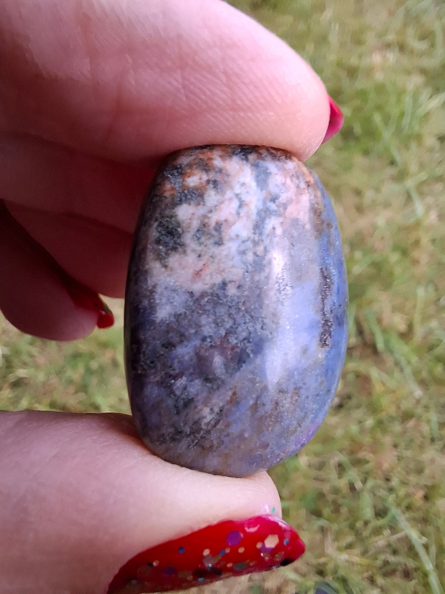 Sodalite, Tumble Stone, Crystal (Ref: T155)