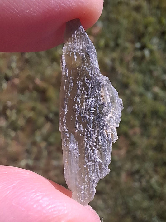 Moldavite Piece, 0.83g, Tektite (Ref: 1362)