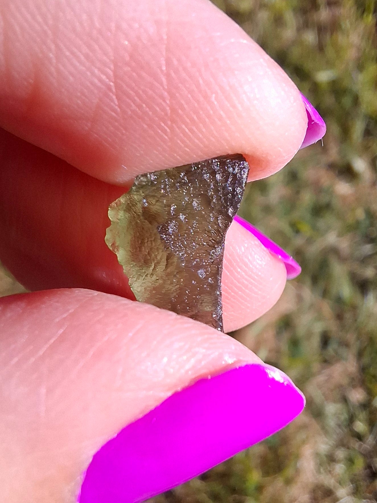 Moldavite Piece, 0.82g, Tektite (Ref: 1456)