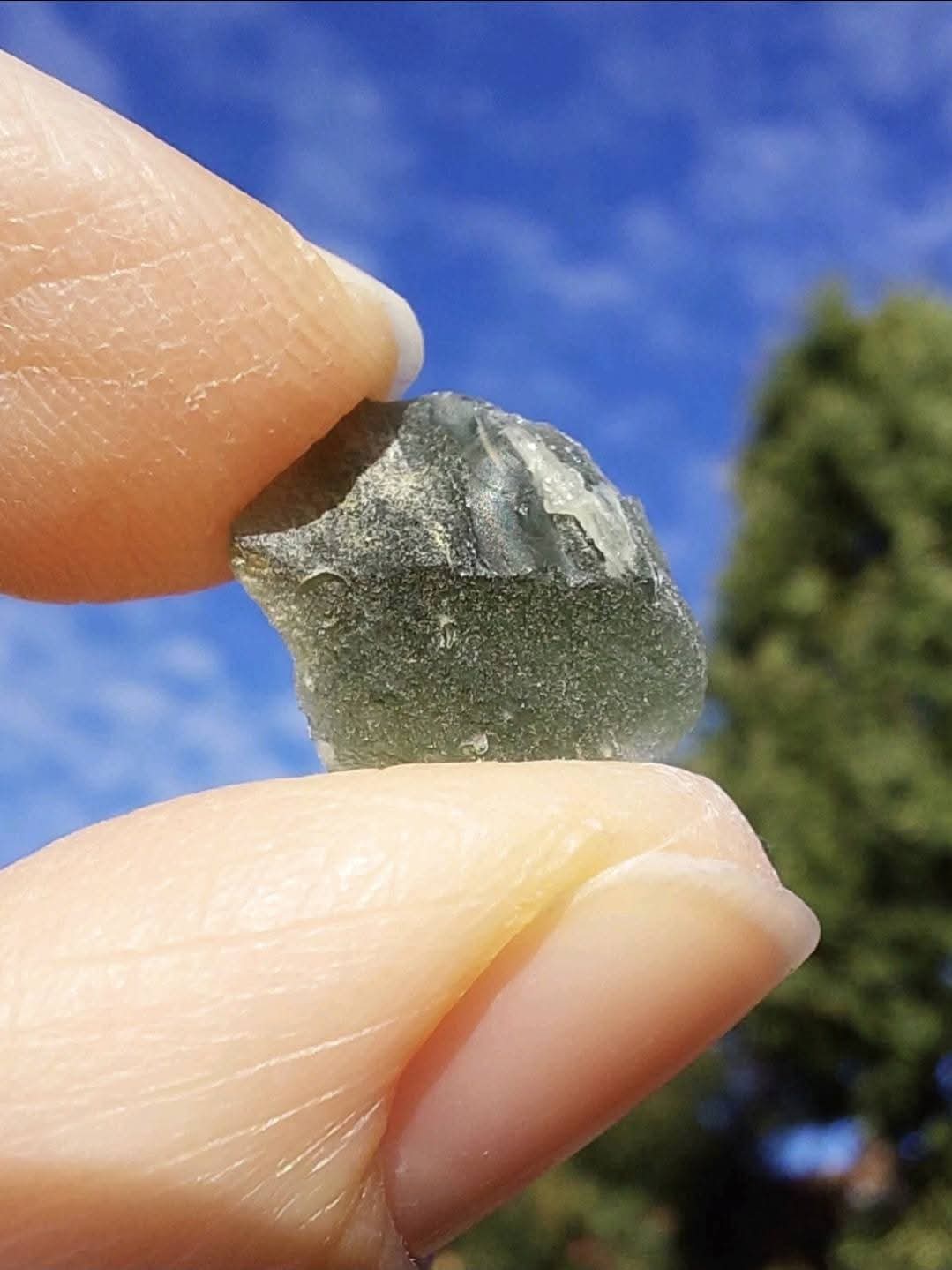 Moldavite Piece, 0.90g, Tektite (Ref: 928)