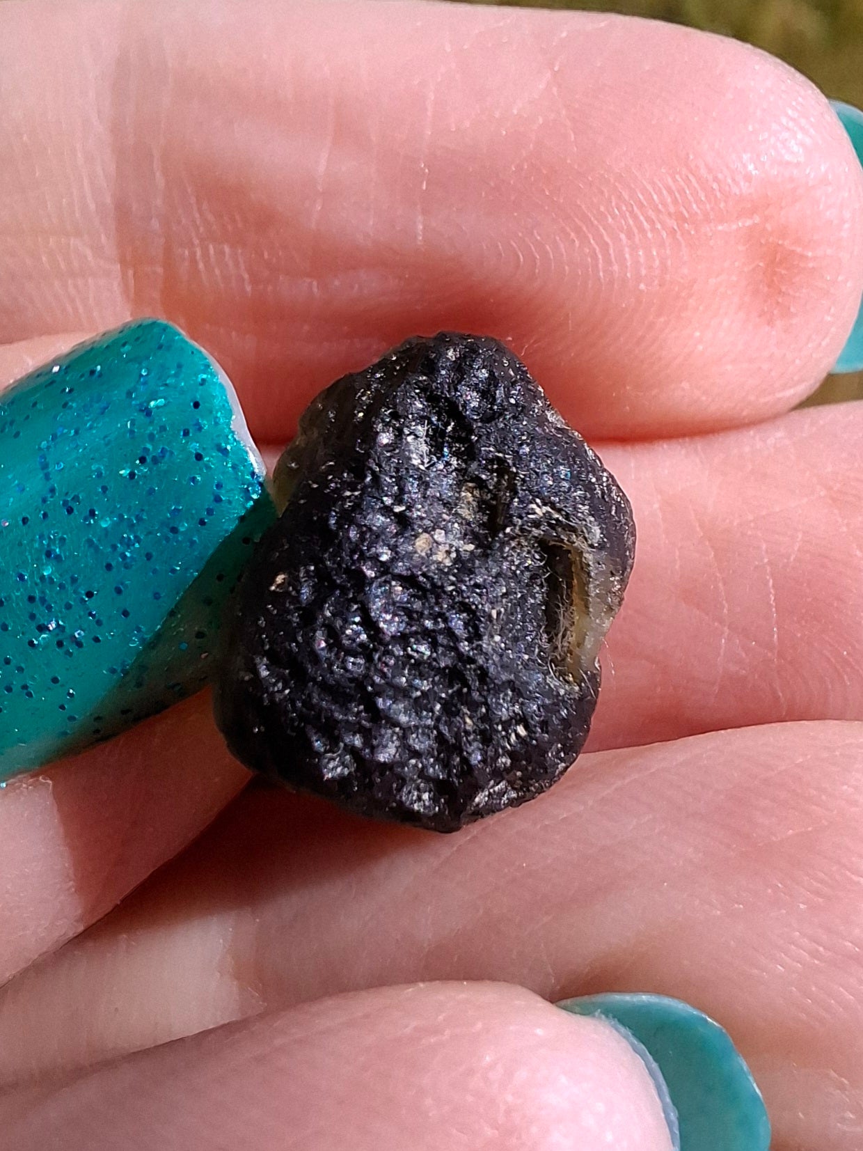 Moldavite Piece, 2.34g, Tektite (Ref: 1414)