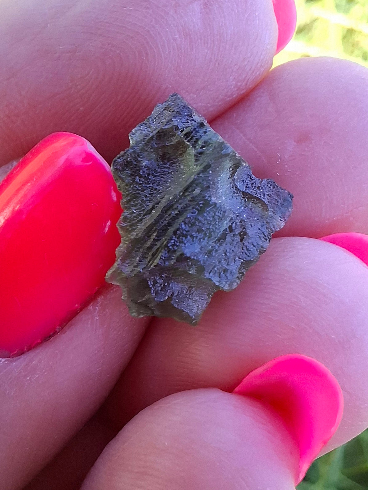 Moldavite Piece, 0.90g, Tektite (Ref: 1412)