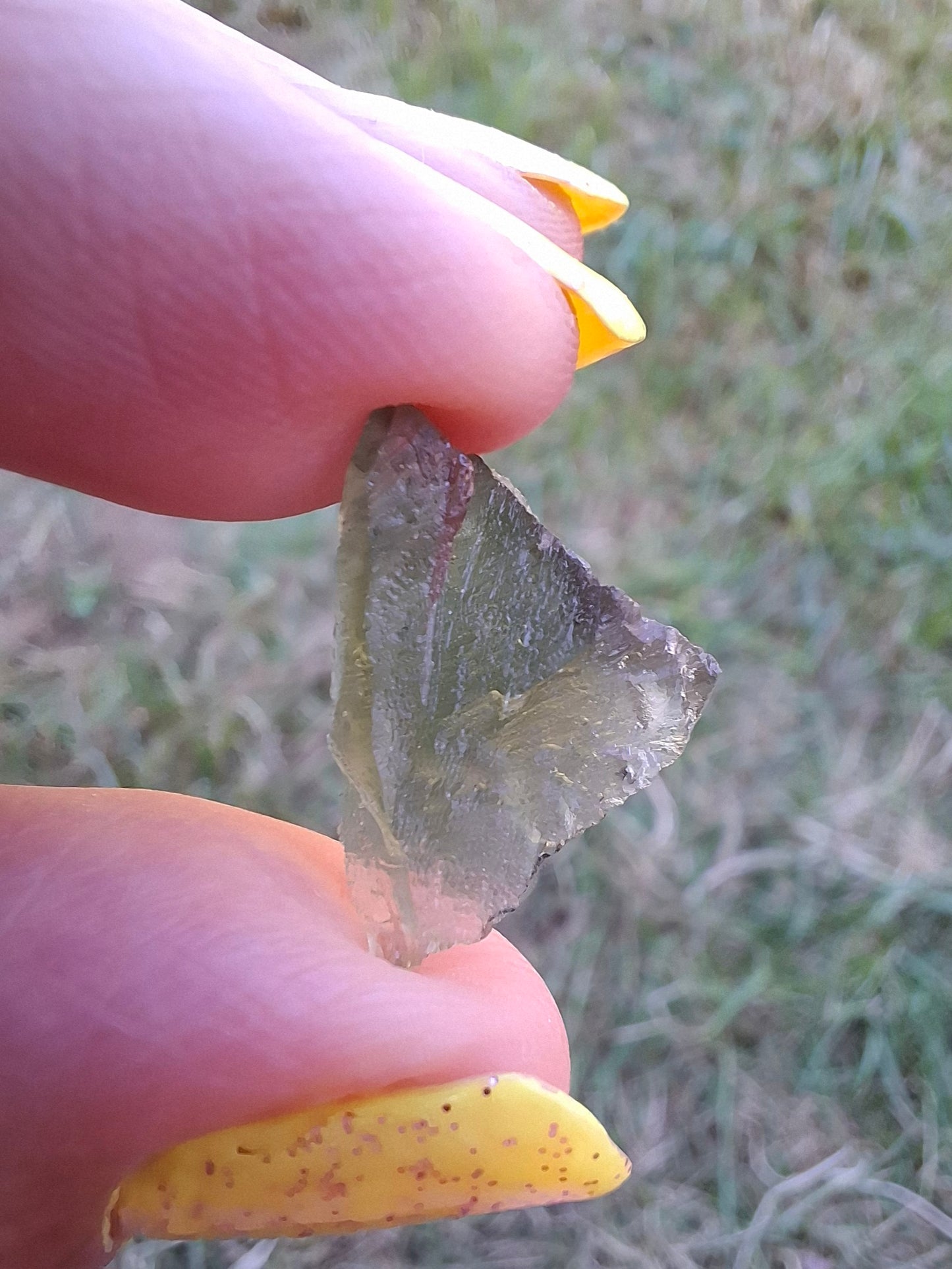 Moldavite Piece, 0.87g, Tektite (Ref: 1477)
