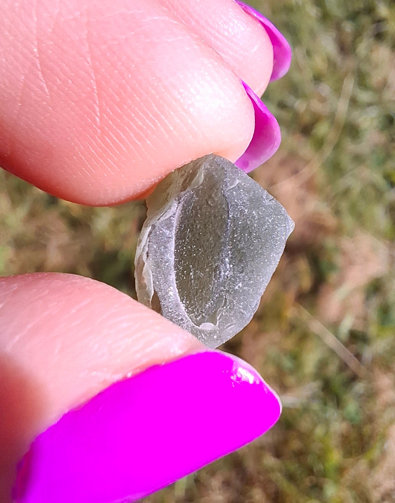 Moldavite Piece, 0.91g, Tektite (Ref: 1460)