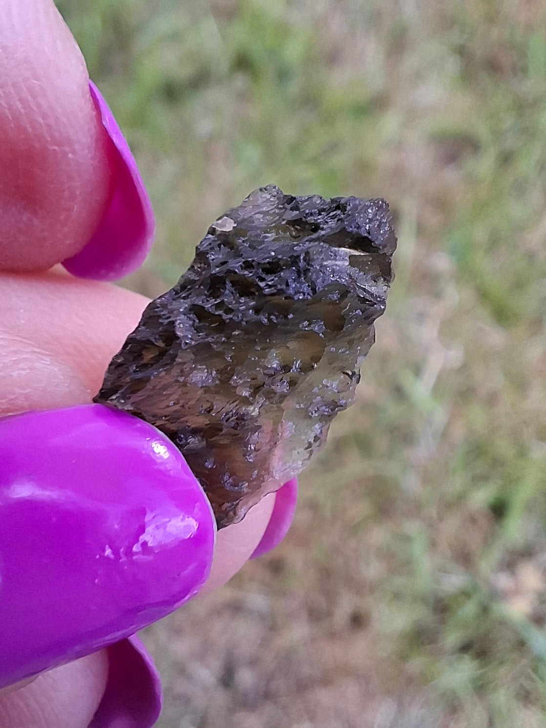 Moldavite Piece, 0.98g, Tektite (Ref: 1427)