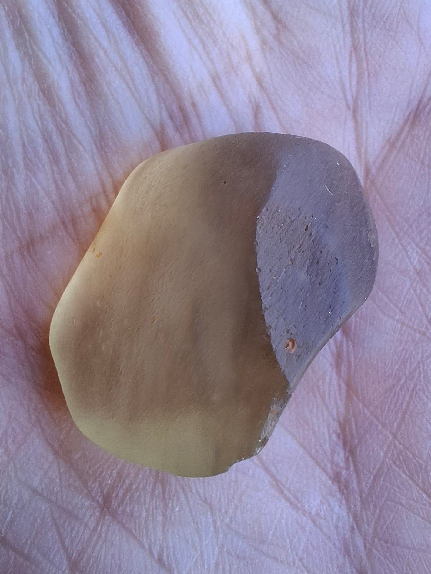 Libyan Desert Glass (darker) Piece, 9.54g, Tektite (Ref: L1371)