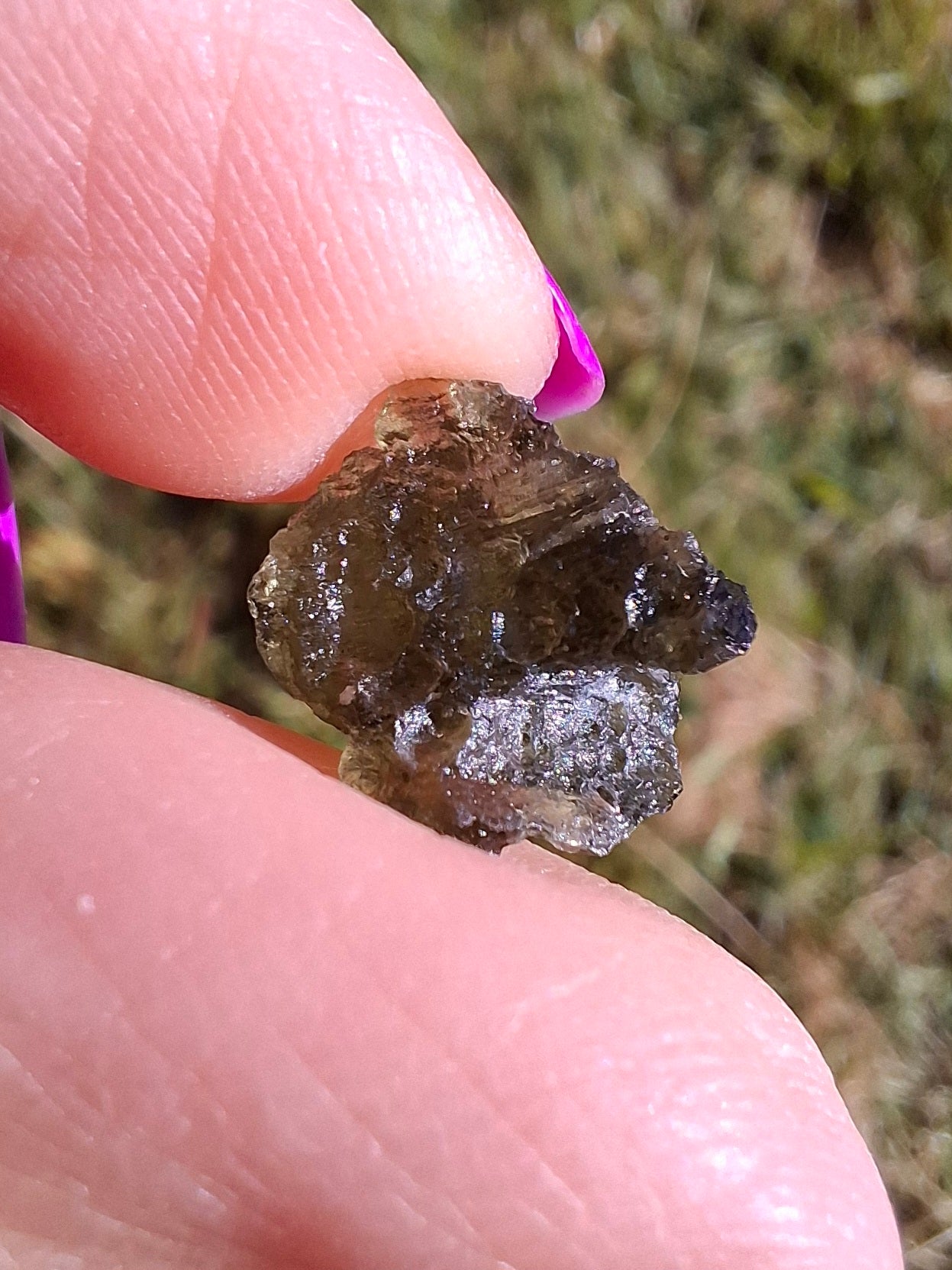 Moldavite Piece, 0.62g, Tektite (Ref: 1455)