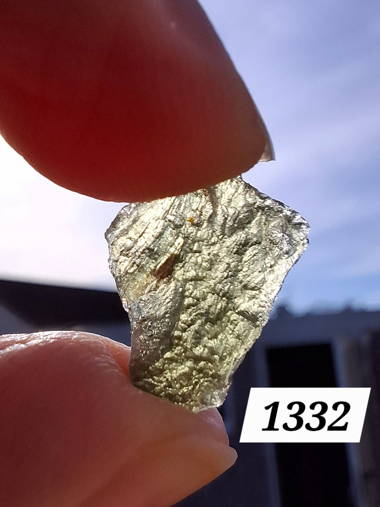 Moldavite Piece, 0.82g, Tektite (Ref: 1332)