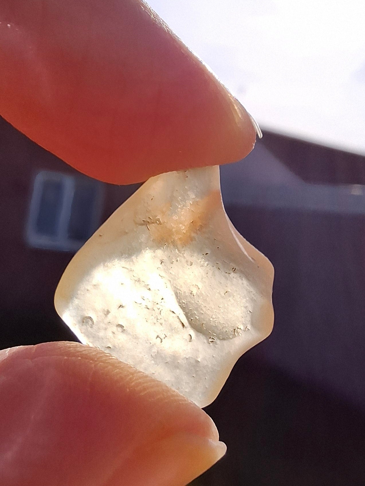 Libyan Desert Glass small Piece, 2.38g, Tektite (Ref: L1353)