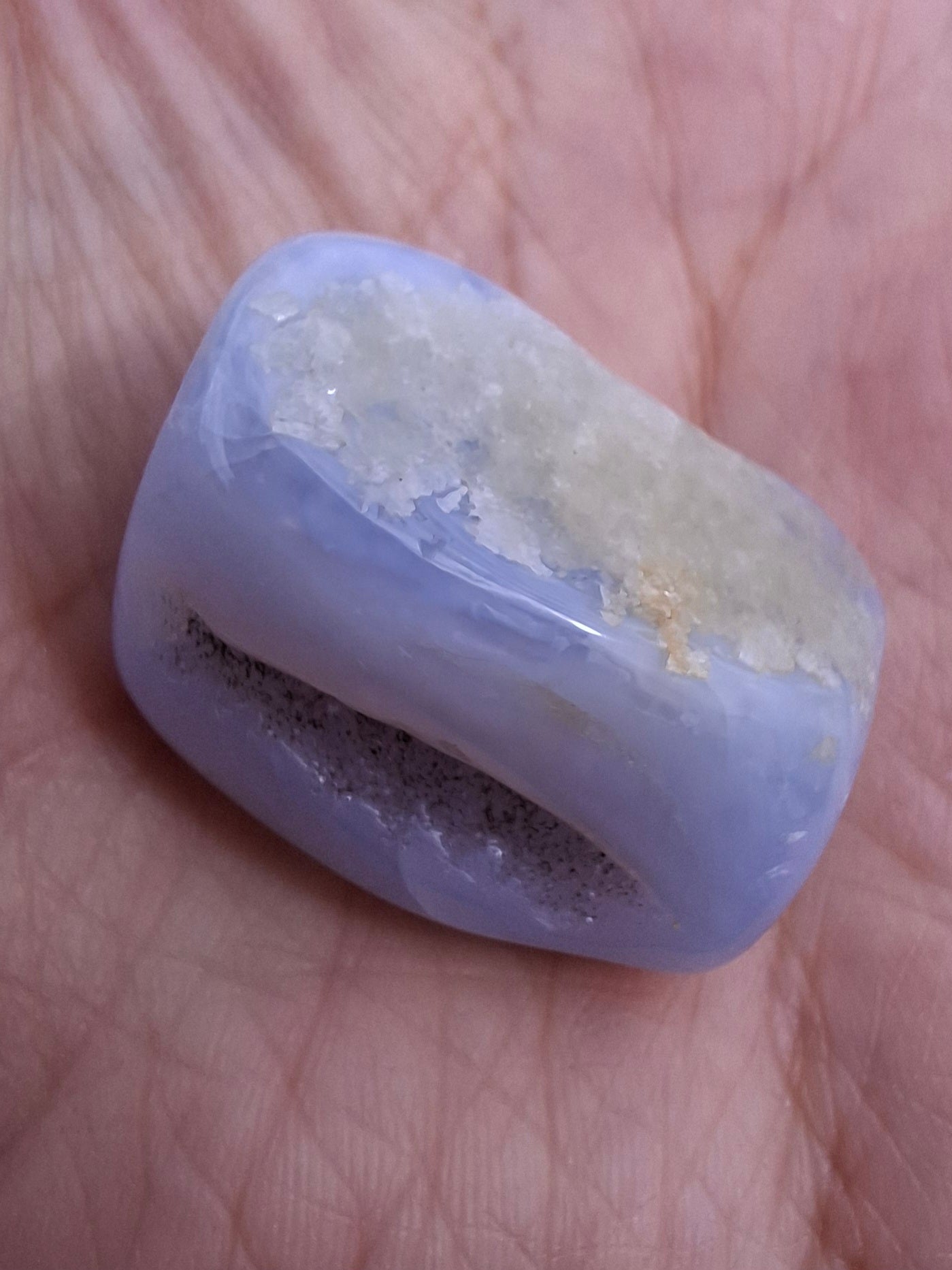Blue Lace Agate, Tumble Stone, Crystal (Ref: T138)