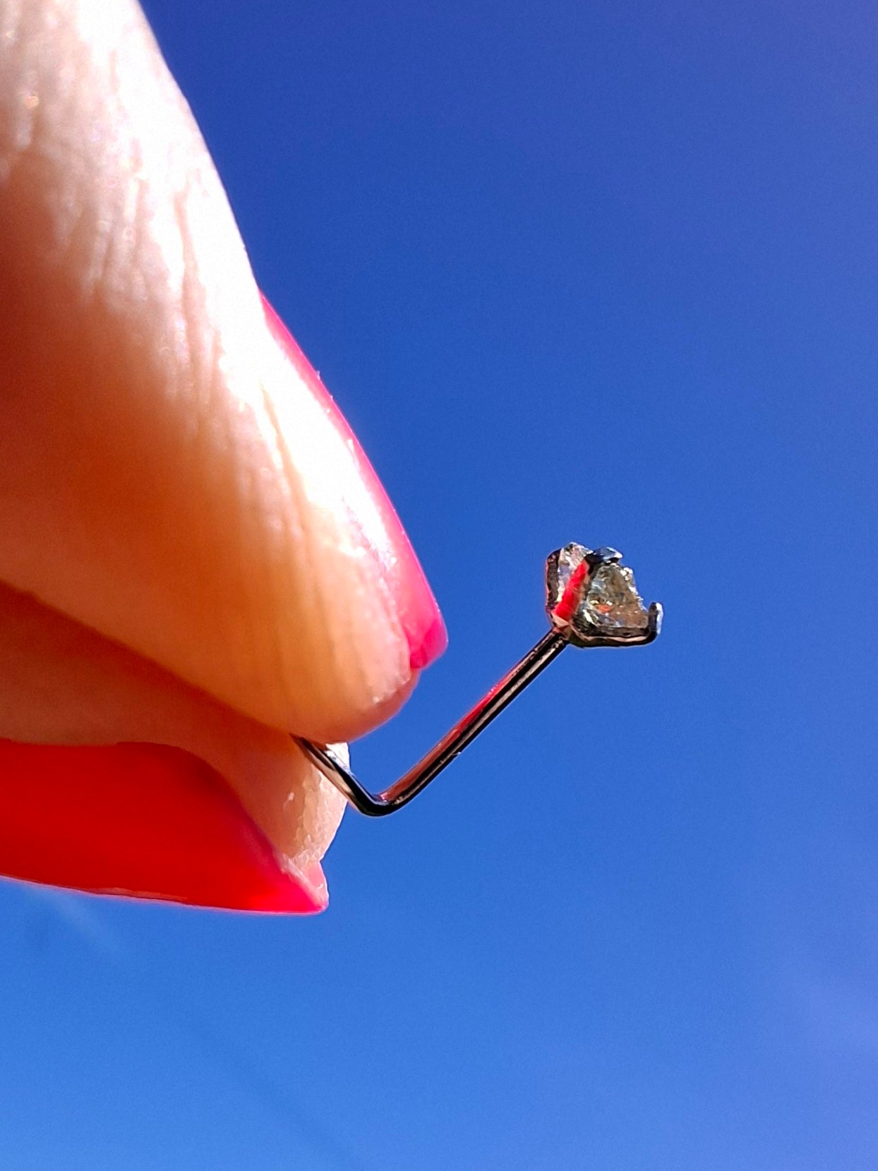 Moldavite (raw) NOSE STUD, 22G, Corkscrew, Surgical Steel, Tektite (Ref: N13)