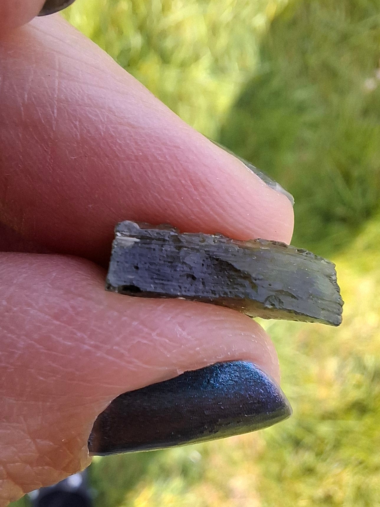 Moldavite Piece, 0.93g, Tektite (Ref: 1391)