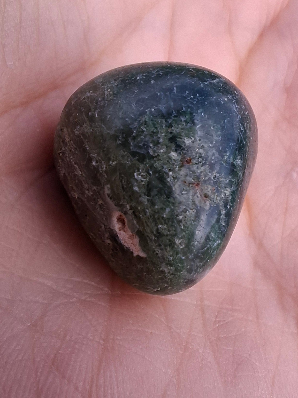Green Moss Agate, Tumble Stone, Crystal (Ref: T167)