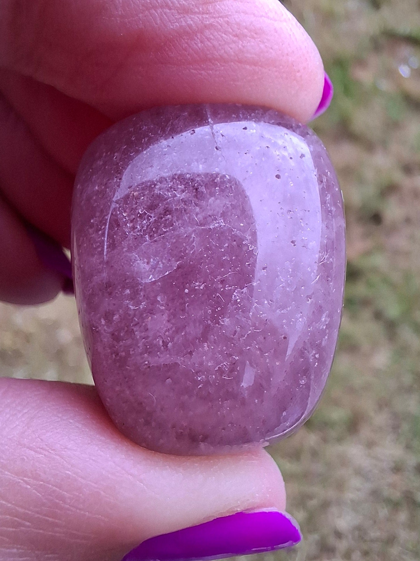 Strawberry Quartz, Tumble Stone, Crystal (Ref: T8)