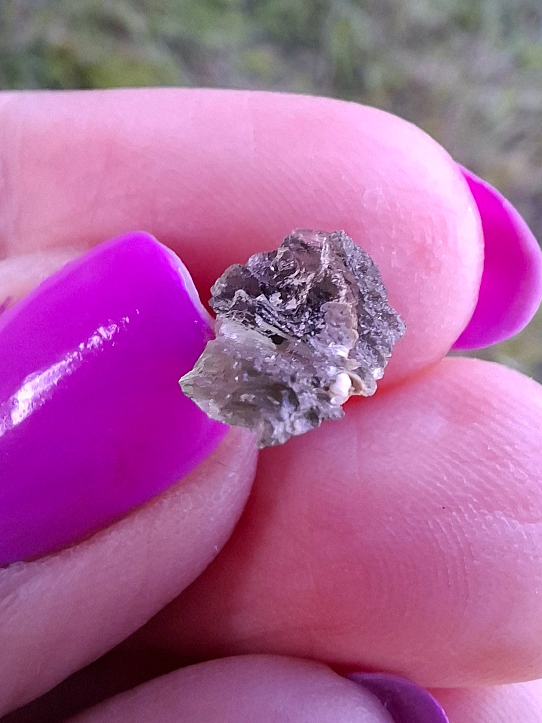 Moldavite Piece, 0.48g, Tektite (Ref: 1463)