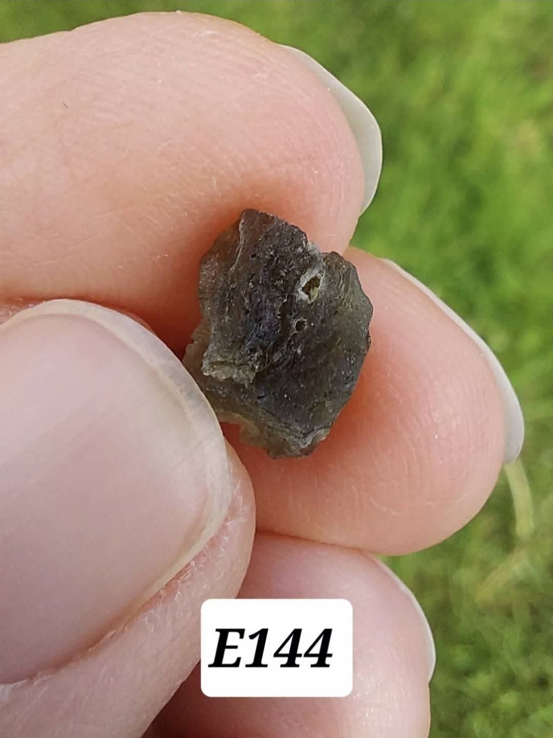 Moldavite Piece, 0.58g, Tektite (Ref: E144)
