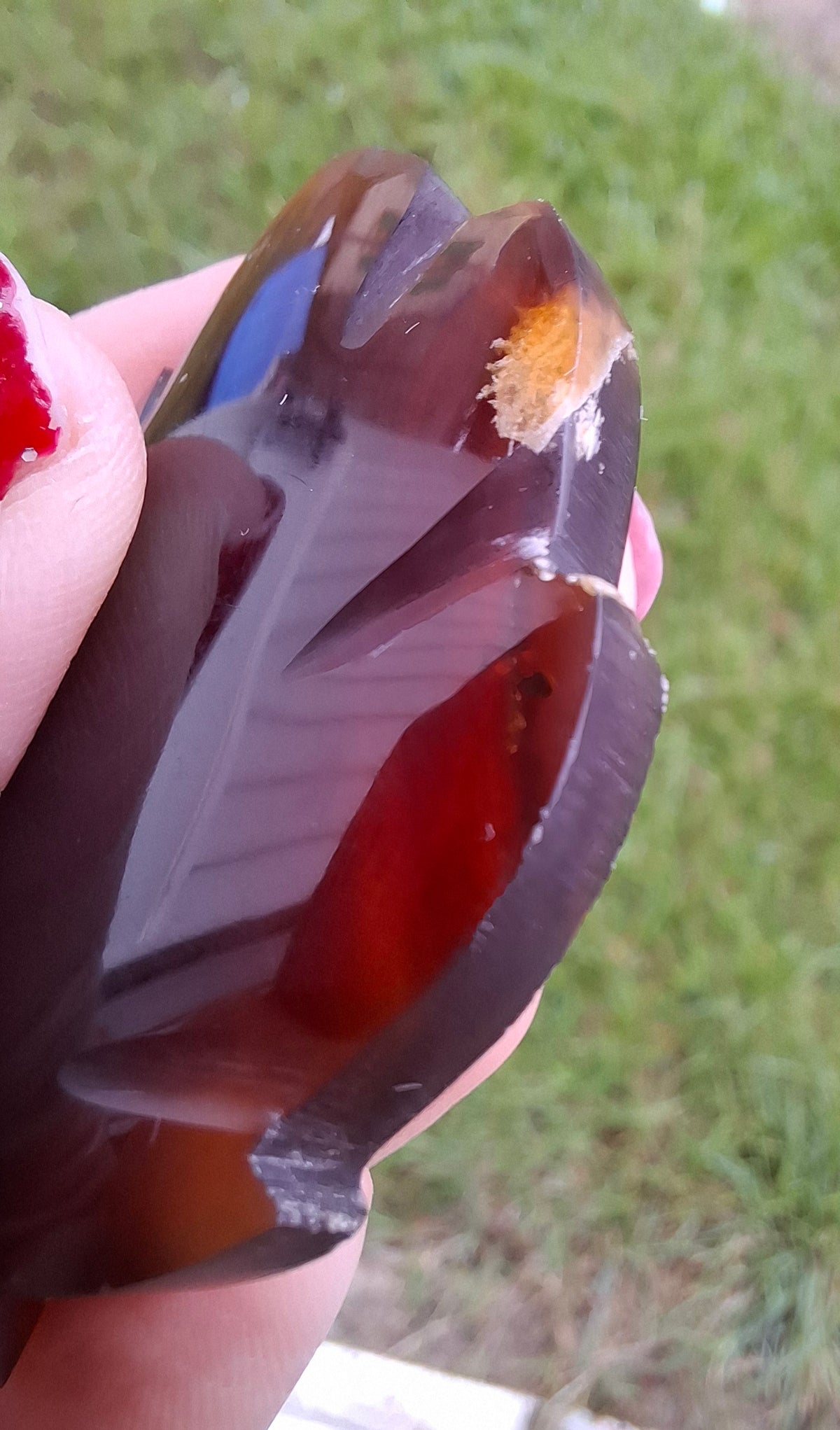 Red Amber Leaf Carving, 7.51g, Fossil (Ref: Leaf12)