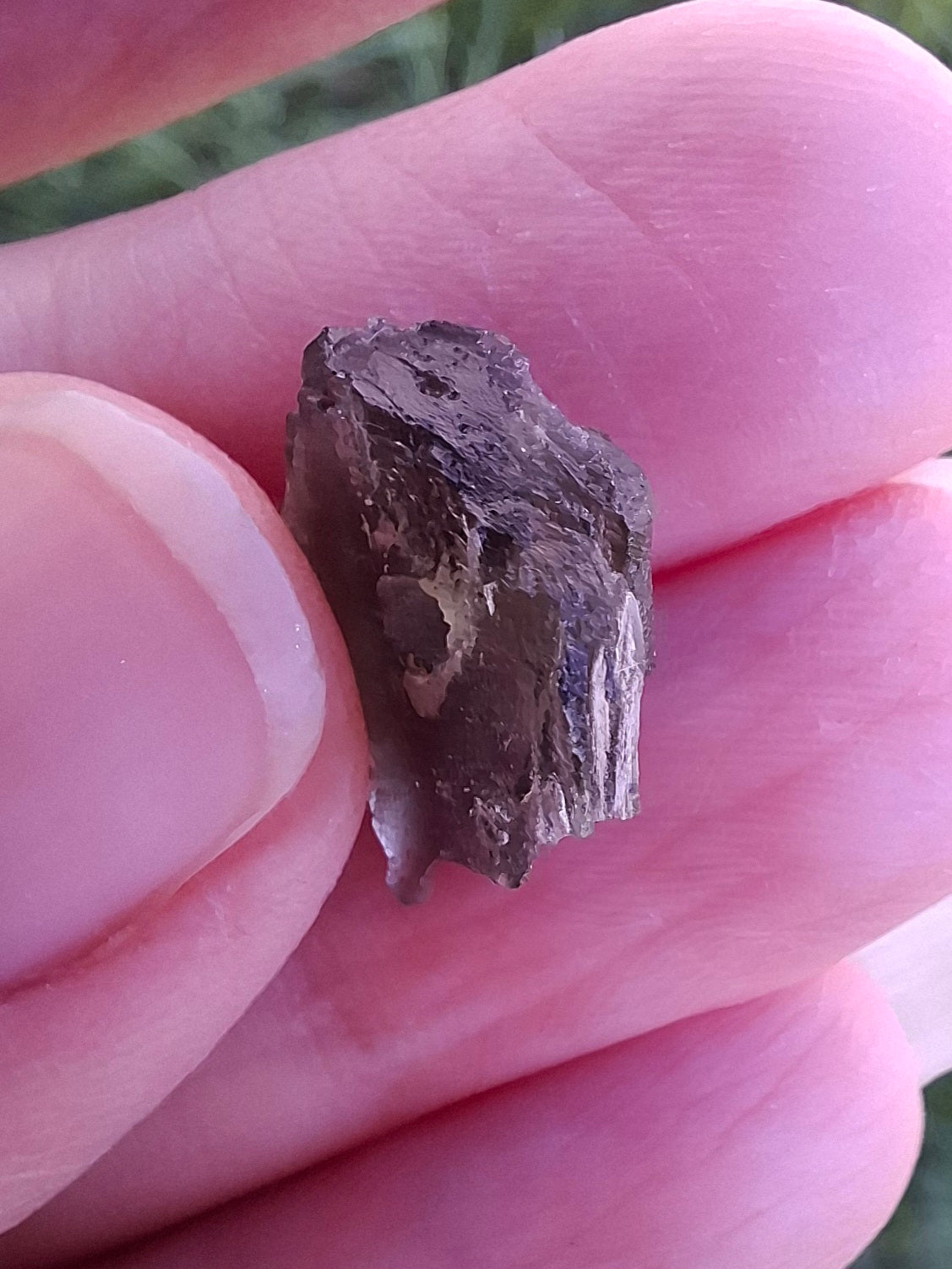 DRILLED, Moldavite Piece, 1.07g, Tektite (Ref: D15)