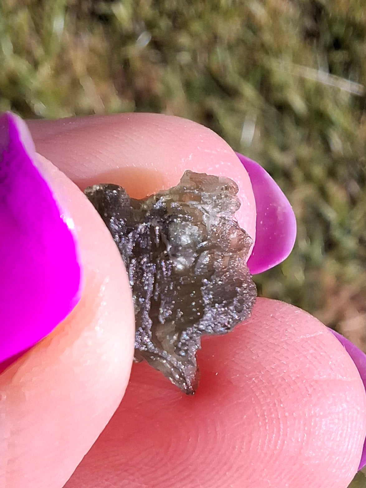 Moldavite Piece, 0.84g, Tektite (Ref: 1445)