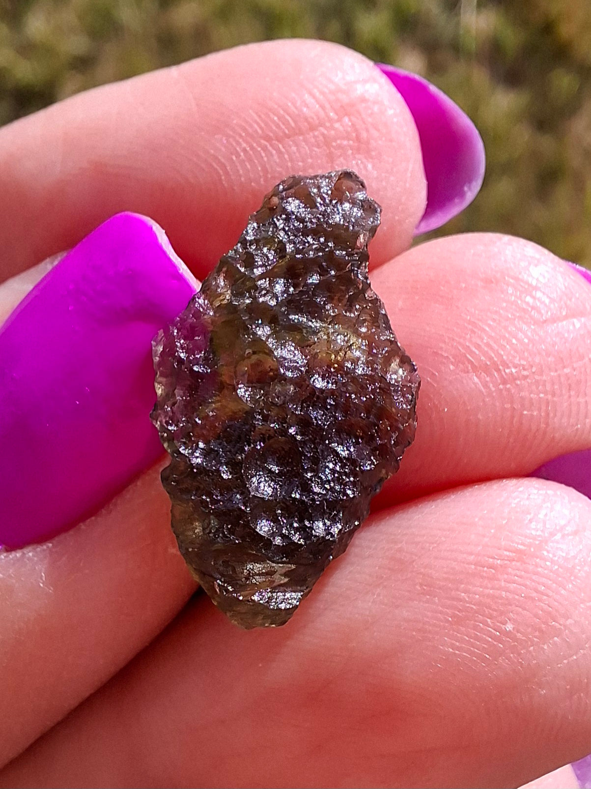 Moldavite Piece, 0.98g, Tektite (Ref: 1427)
