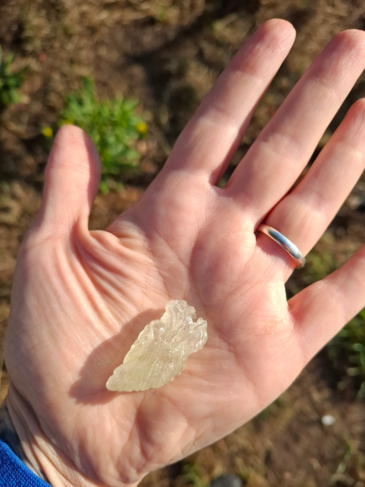 Libyan Desert Glass DRAGON HEAD carving, 9.66g, Tektite (Ref: Dragon 3)