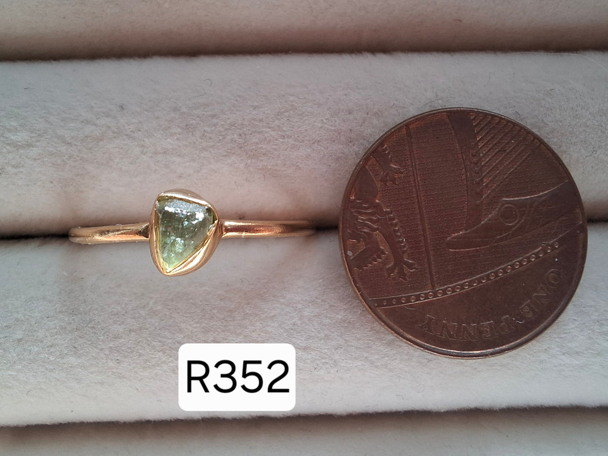Moldavite Ring, 14K GOLD Plated, size large S / small T, Tektite (Ref: R352)