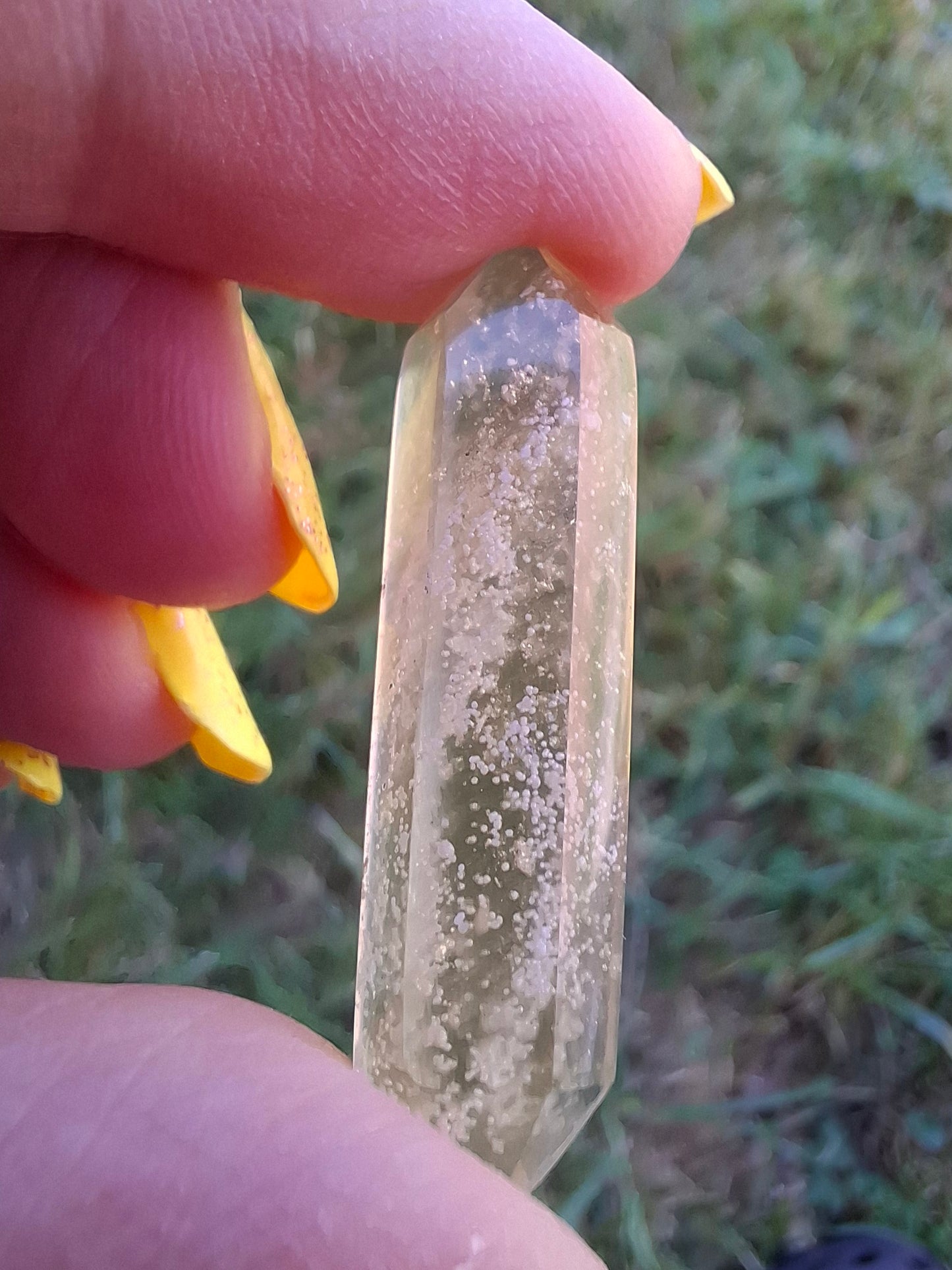 Libyan Desert Glass DT Carving, 3.94g, Tektite (Ref: LDT5)